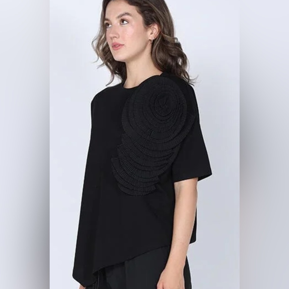 Elegant Black with Large Pleated Flower